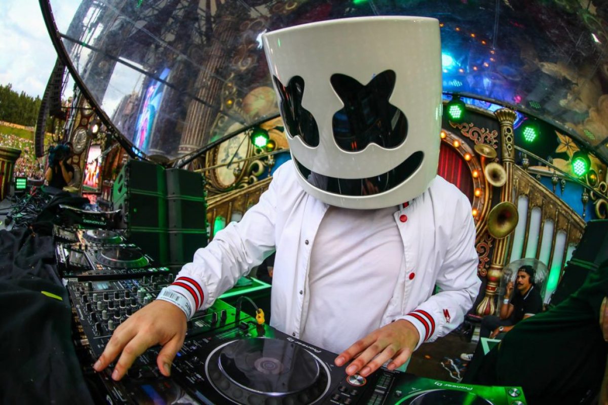 6 Things To Know About Chris Comstock (Marshmello) The Sensational DJ -  Networth Height Salary