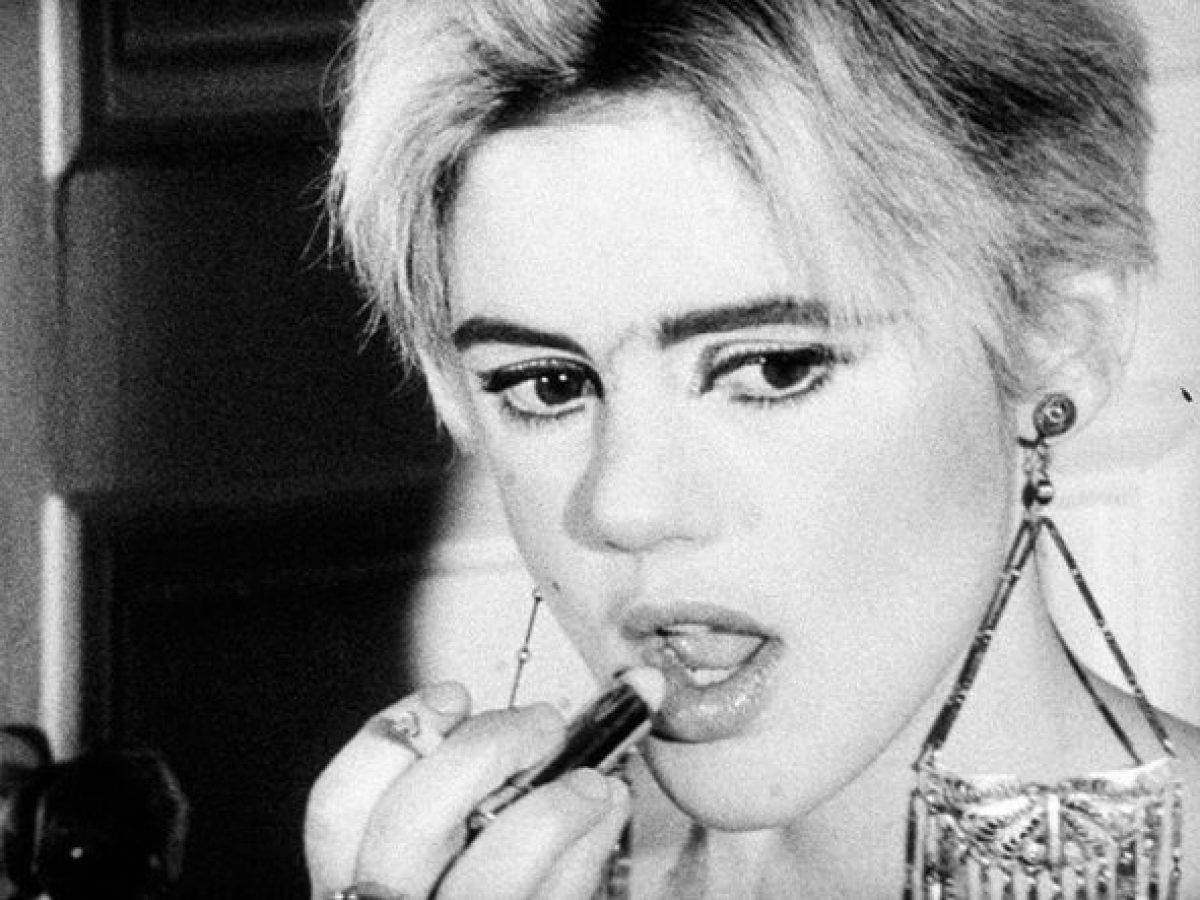 7 Things You Didn T Know About Edie Sedgwick When And How Did She Die Networth Height Salary