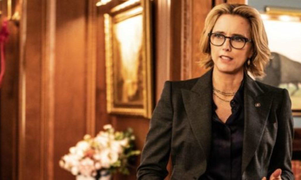 A Walk Through Tea Leoni S Career Milestones Failed Marriages And Relationship With Tim Daly Networth Height Salary