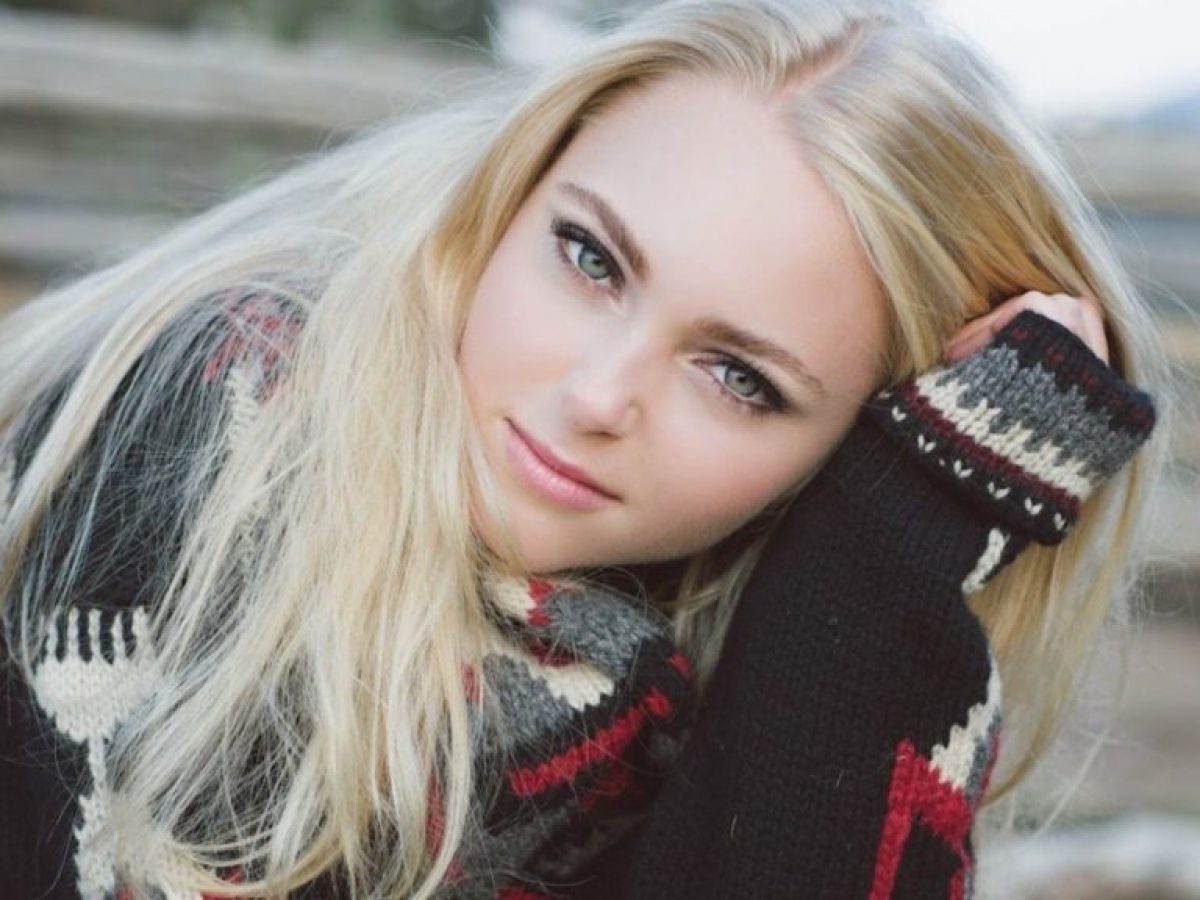 Annasophia Robb Bio Age Height Net Worth Boyfriend And Family Networth Height Salary