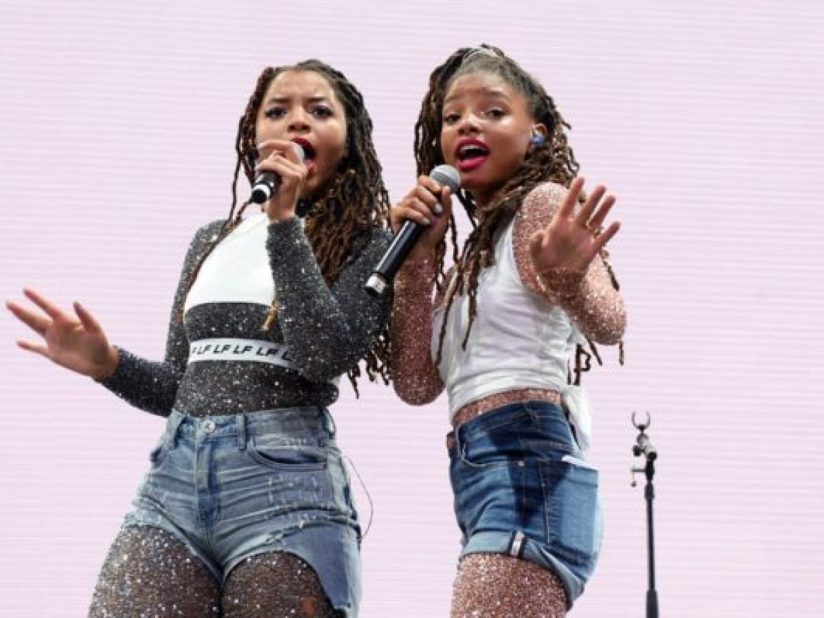 chloe and halle let it shine