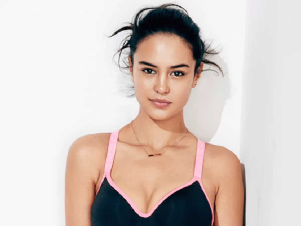 Pictures of courtney eaton