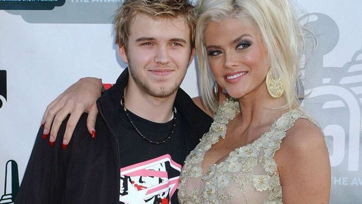 Daniel Wayne Smith Bio Life And Death Of Anna Nicole Smith S Son Networth Height Salary