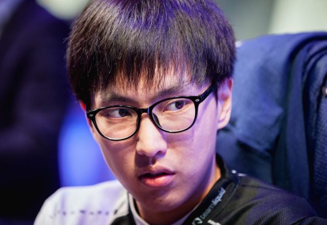 Doublelift – Bio, Brother, Parents, Family, Girlfriend, Age, Height ...