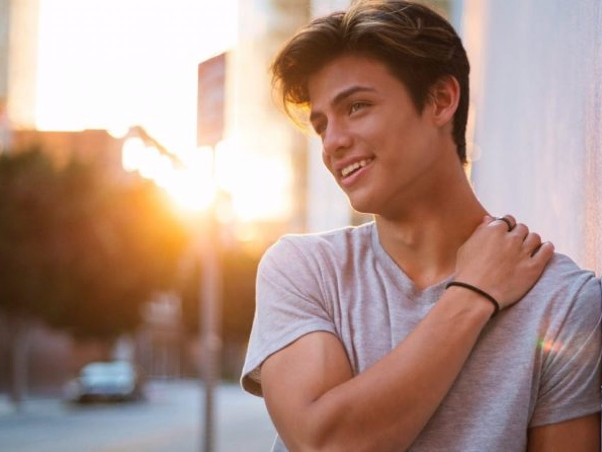 Dylan Jordan – Bio, Facts, Family, All About The Musical Artist - Networth Salary