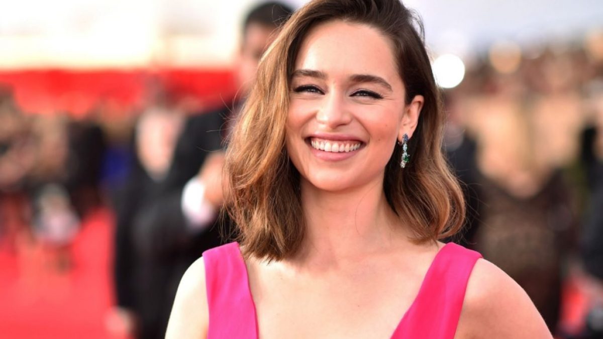 Emilia Clarke Height Weight Measurements Feet Net Worth Wiki Networth Height Salary