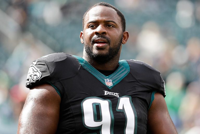 Fletcher Cox Wife, Salary, Net Worth, Dating, Girlfriend, Family, Facts