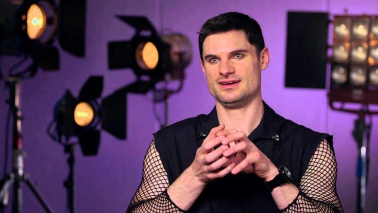 Flula Borg Bio, Gay, Girlfriend, Married, Height, Net Worth, Wiki - Networth Height Salary