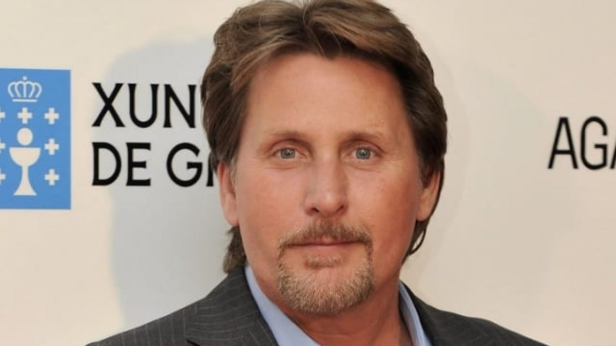 Get To Know Emilio Estevez Relationship With Charlie Sheen His Net Worth And Wife Networth Height Salary