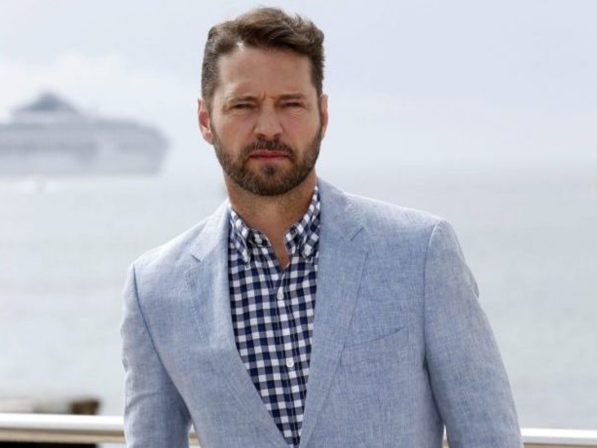 Get To Know Jason Priestley His Movies Net Worth And Family Life Networth Height Salary