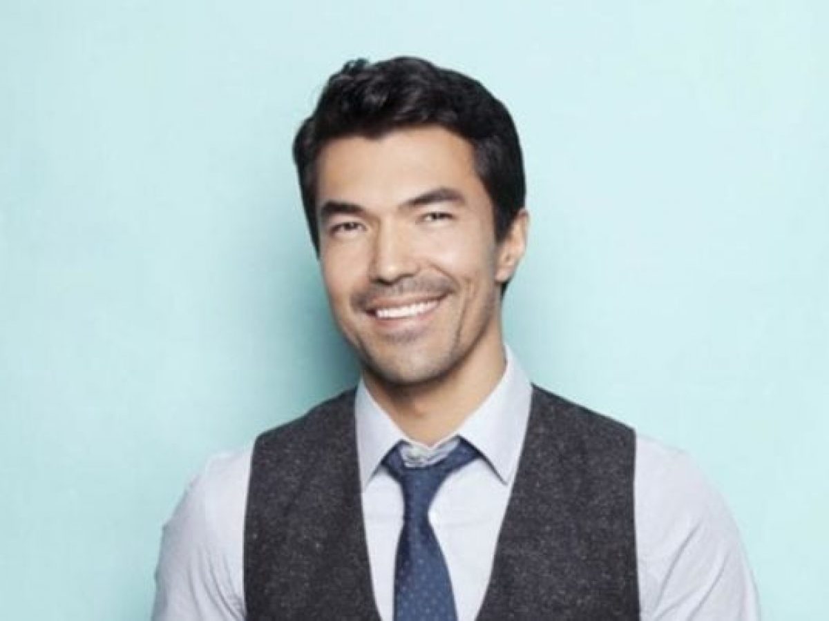 Ian Anthony Dale u2013 Bio, Wife Parents, Family, Height, Other Facts 