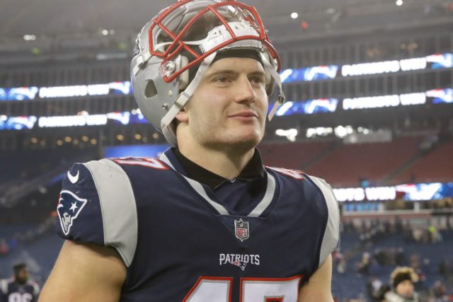 Jacob Hollister – Biography, Height, Siblings, Family, NFL Career ...