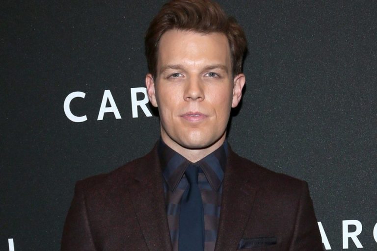 Jake Lacy Bio, Wife, Age, Height and Other Facts You Need To Know ...