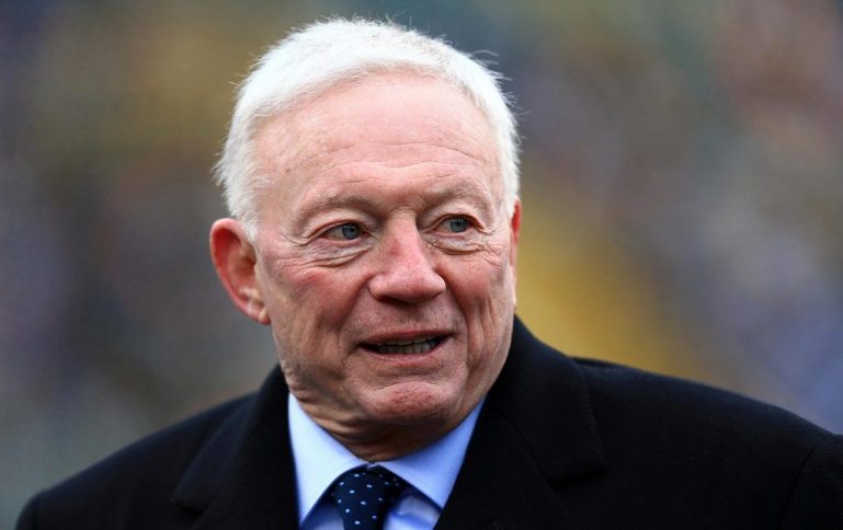 Jerry Jones Wife, Daughter, Son, Grandchildren, Family, Height, Bio ...