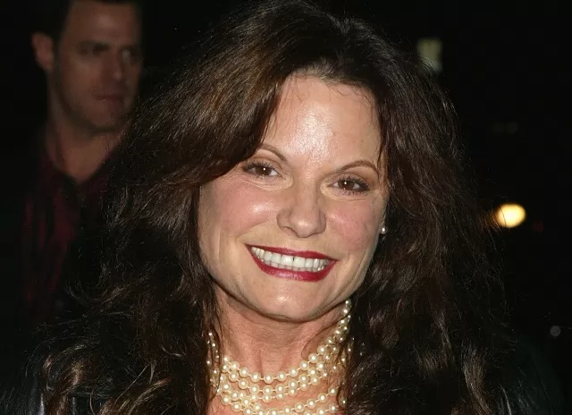 Kay Lenz – Bio, Family Life & Facts About David Cassidy’s Ex-Wife ...