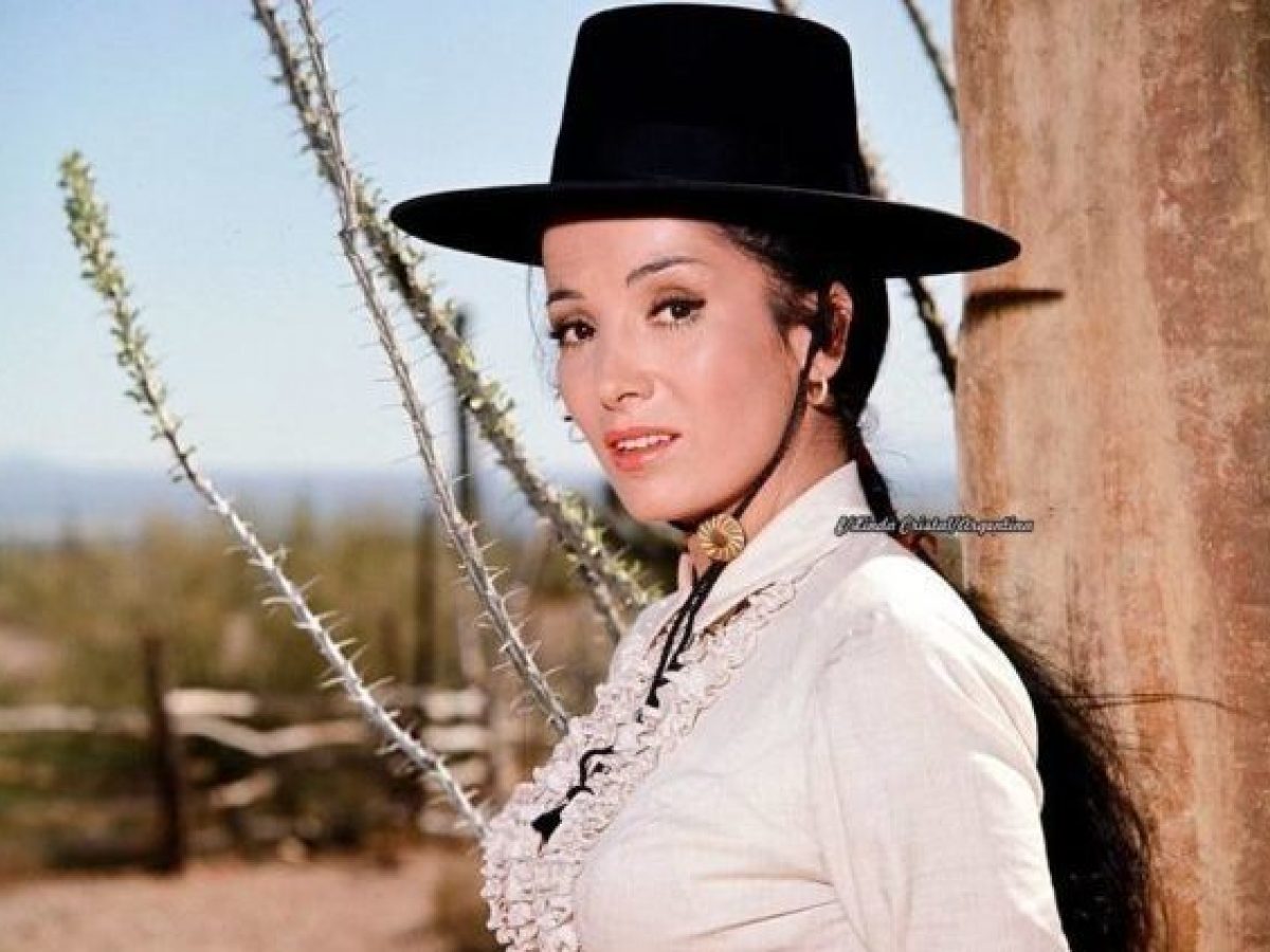 Linda Cristal Biography Spouse Net Worth and Other Facts. 