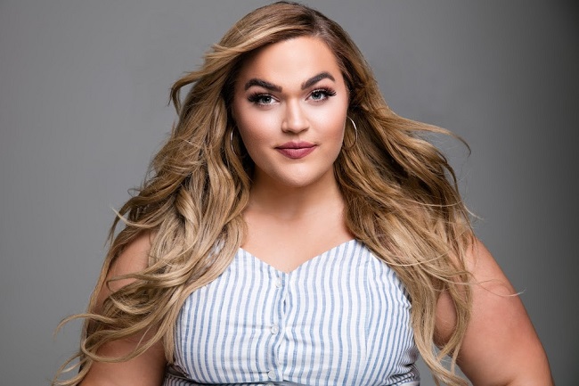 Loey Lane – Biography, Husband and Family Life of The Famous YouTuber