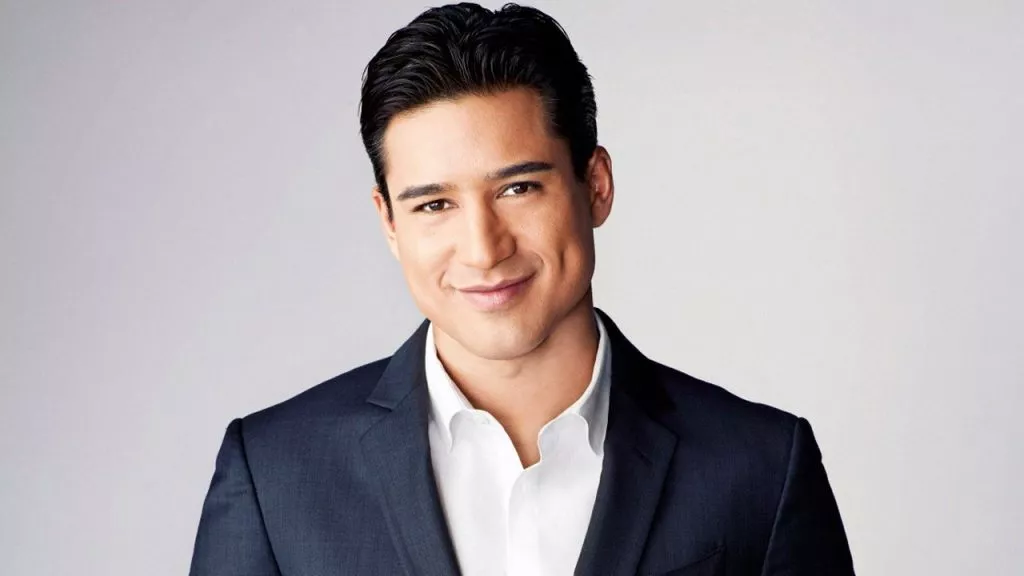 Mario Lopez Wife, Daughter, Family, Age, Net Worth, Height, Is He Gay