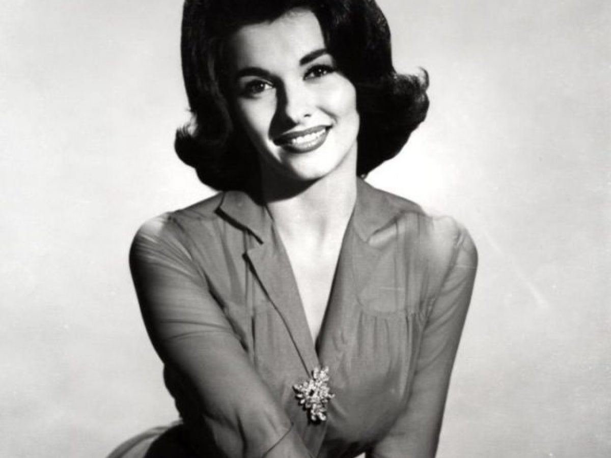 Nancy Kovack Bio Height Measurements Children Husband Family Networth Height Salary