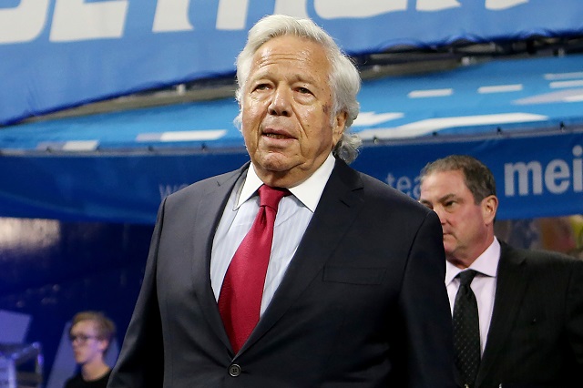 Robert Kraft – Bio, Girlfriend, Wife, Net Worth, Height, Daughter, Son 