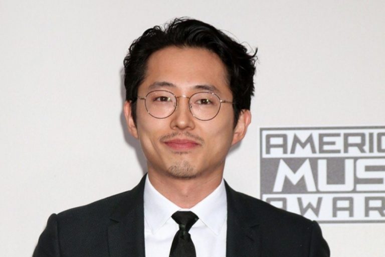 Steven Yeun Wife, Girlfriend, Net Worth, Height, Relationship with