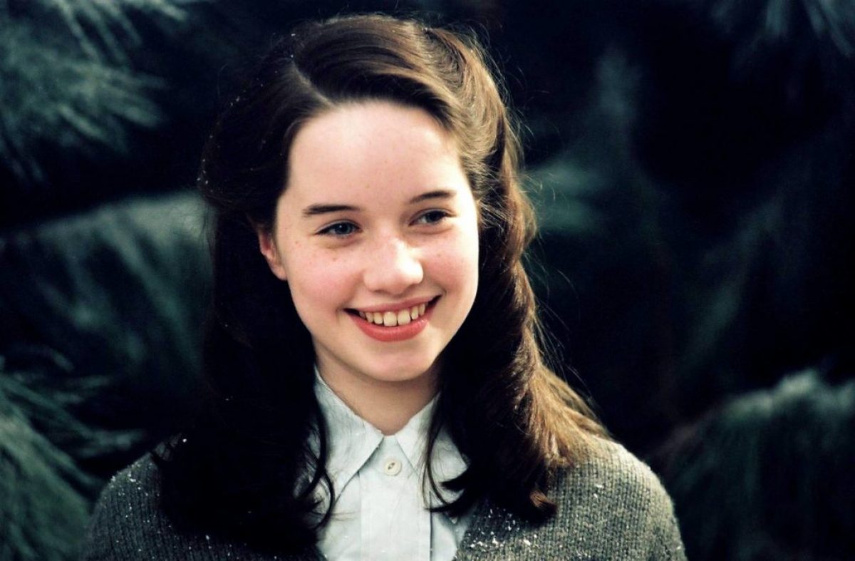 Who Is Anna Popplewell Is She Married Who Is Her Husband Networth Height Salary