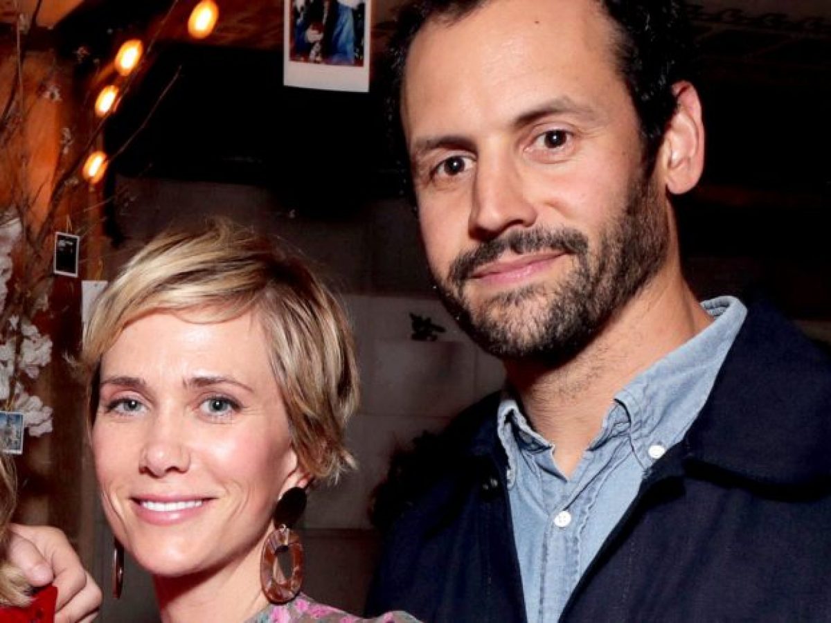 Who Is Kristen Wiig S Boyfriend Or Is She Now Split From Hayes Hargrove Networth Height Salary