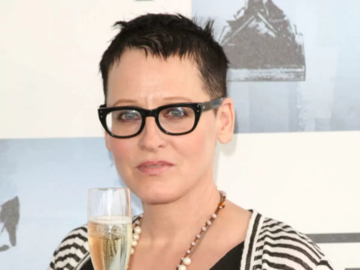 Pictures of lori petty