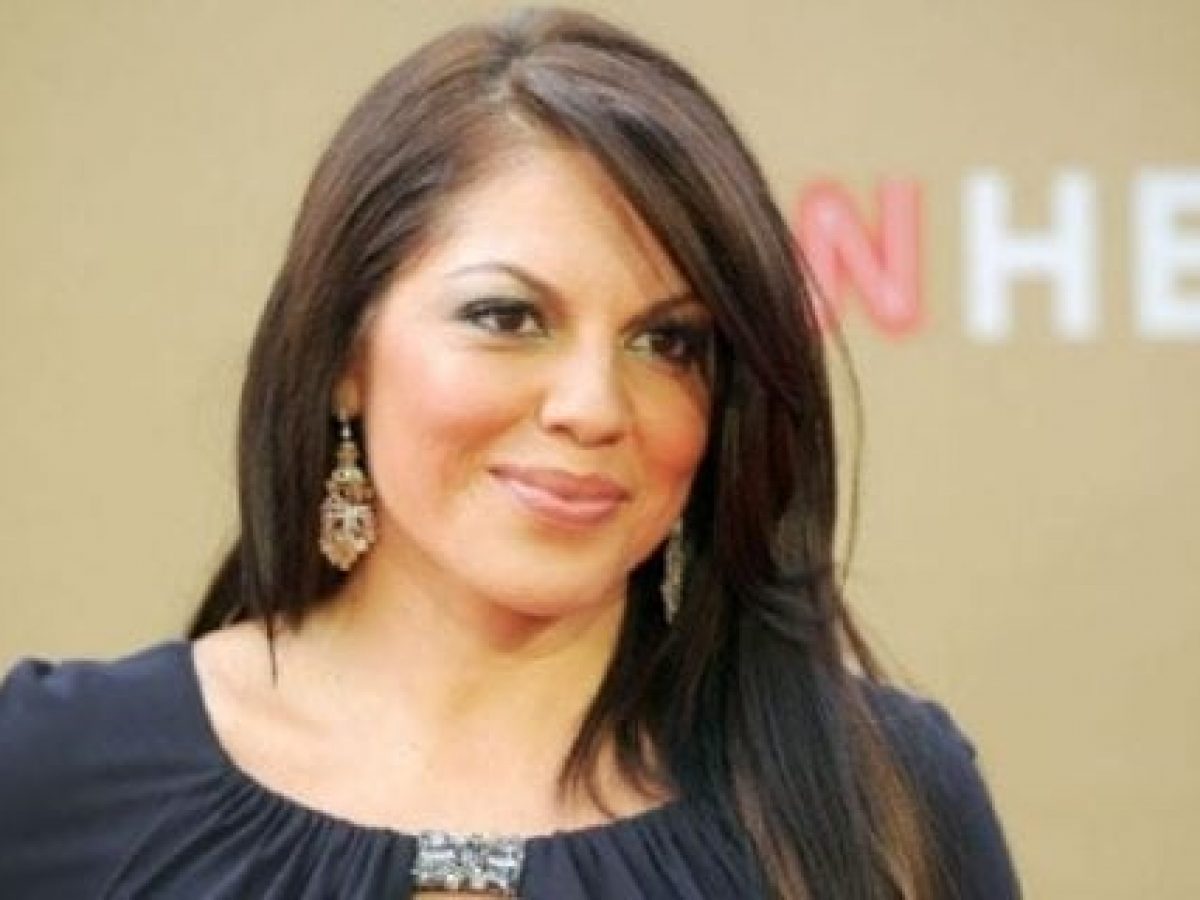 Who Is Sara Ramirez Husband Ryan Debolt Here S All You Need To Know Networth Height Salary