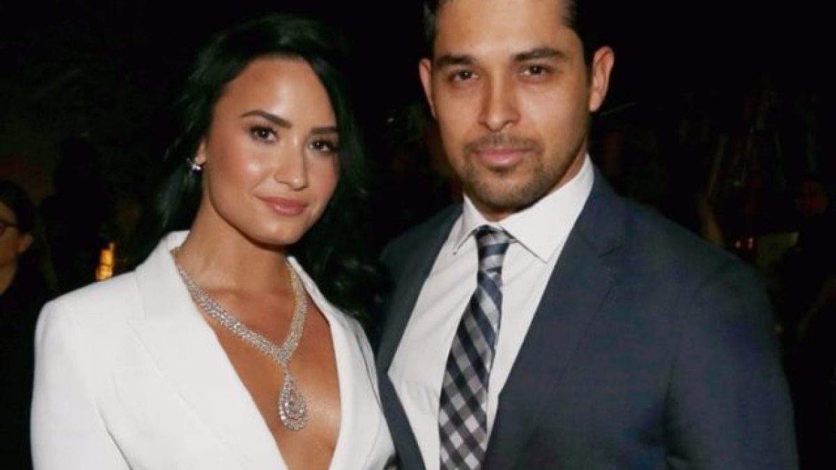 Wilmer Valderrama S Relationship With Demi Lovato Net Worth Wife Or Girlfriend Networth Height Salary