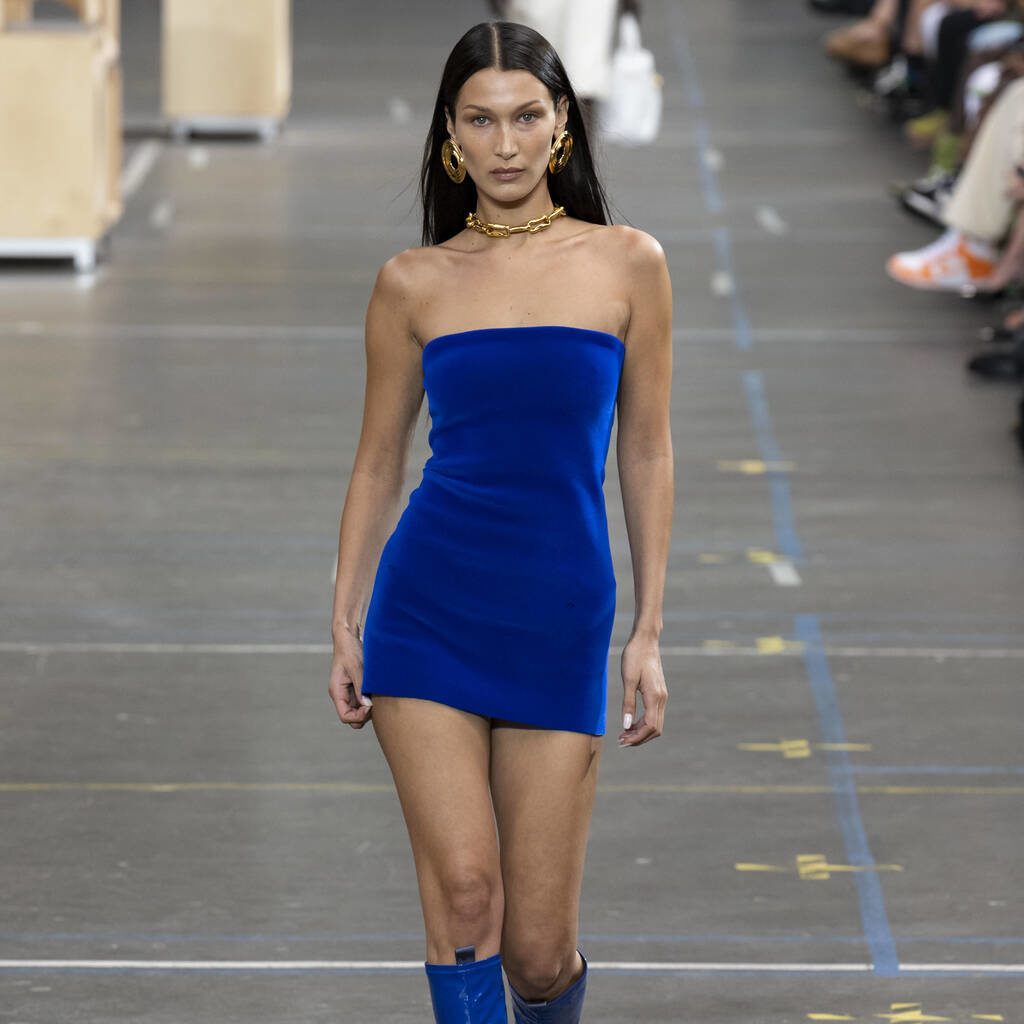 Bella Hadid Bio, Age, Education, Career, Height, Net worth - Networth ...