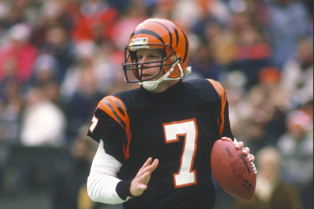 Cheryl' shusband Boomer Essiason during his playing days (source: CincyJungle)