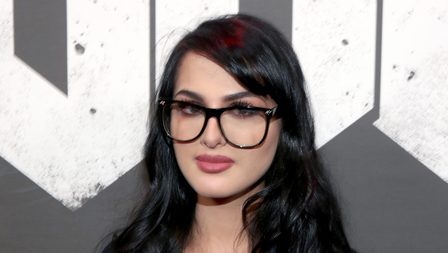 sssniperwolf-s-bio-parents-educational-background-marital-status